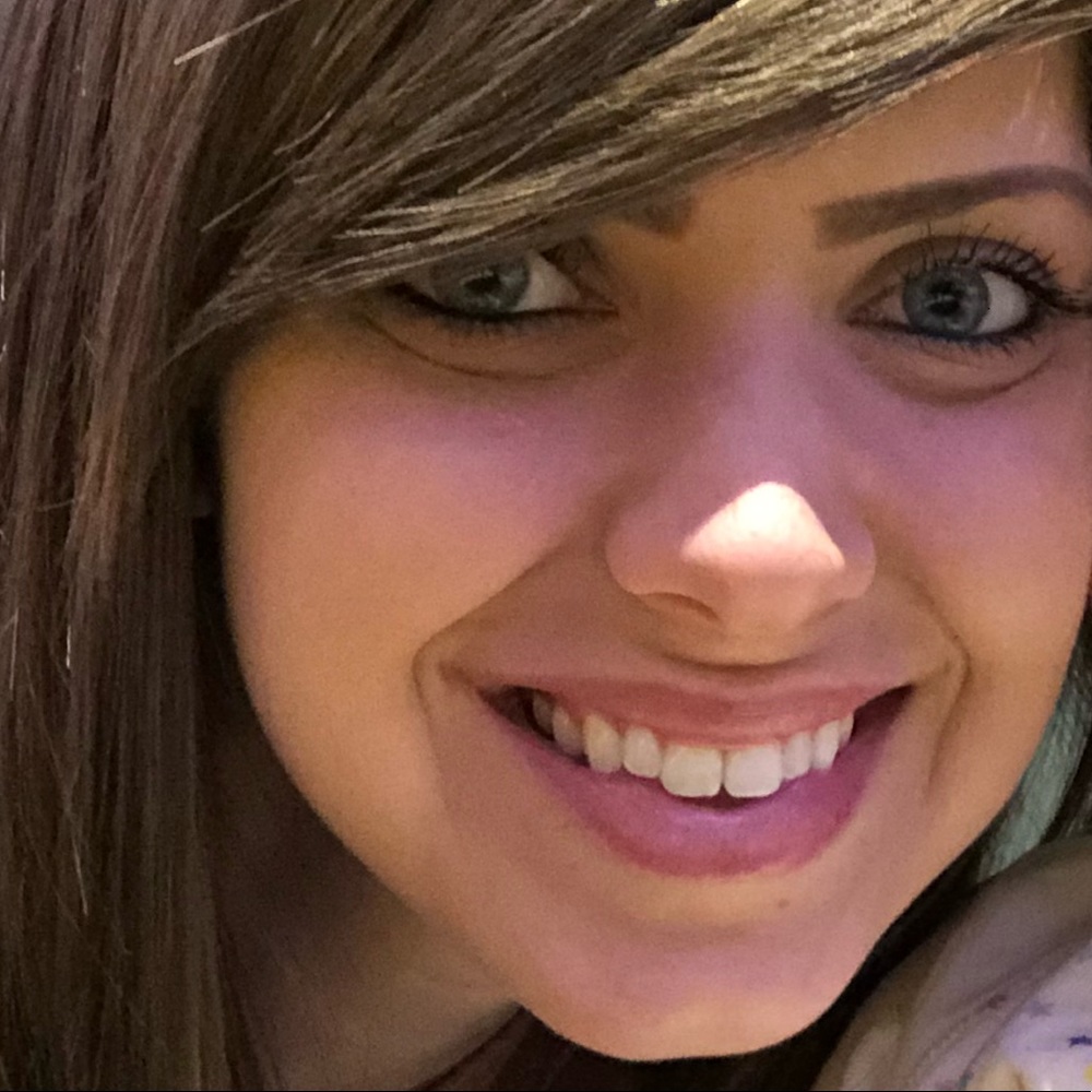 Meet your Posher, Erica